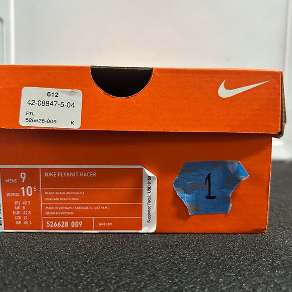 Flyknit Racer - Picture 3 of 3